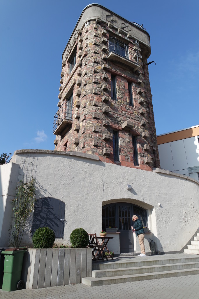 Hereinspaziert - der Turm des Fort Stahlburg ist Mainz coolstes Ferienhaus